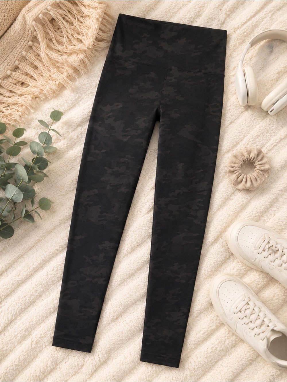 Spanx Black Camo High Rise Seamless Leggings Size M